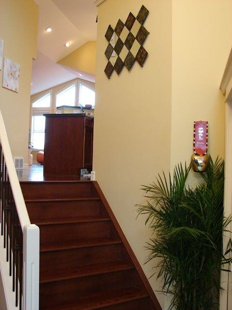 8423 6 Ave Sw - Photo 4 of 27