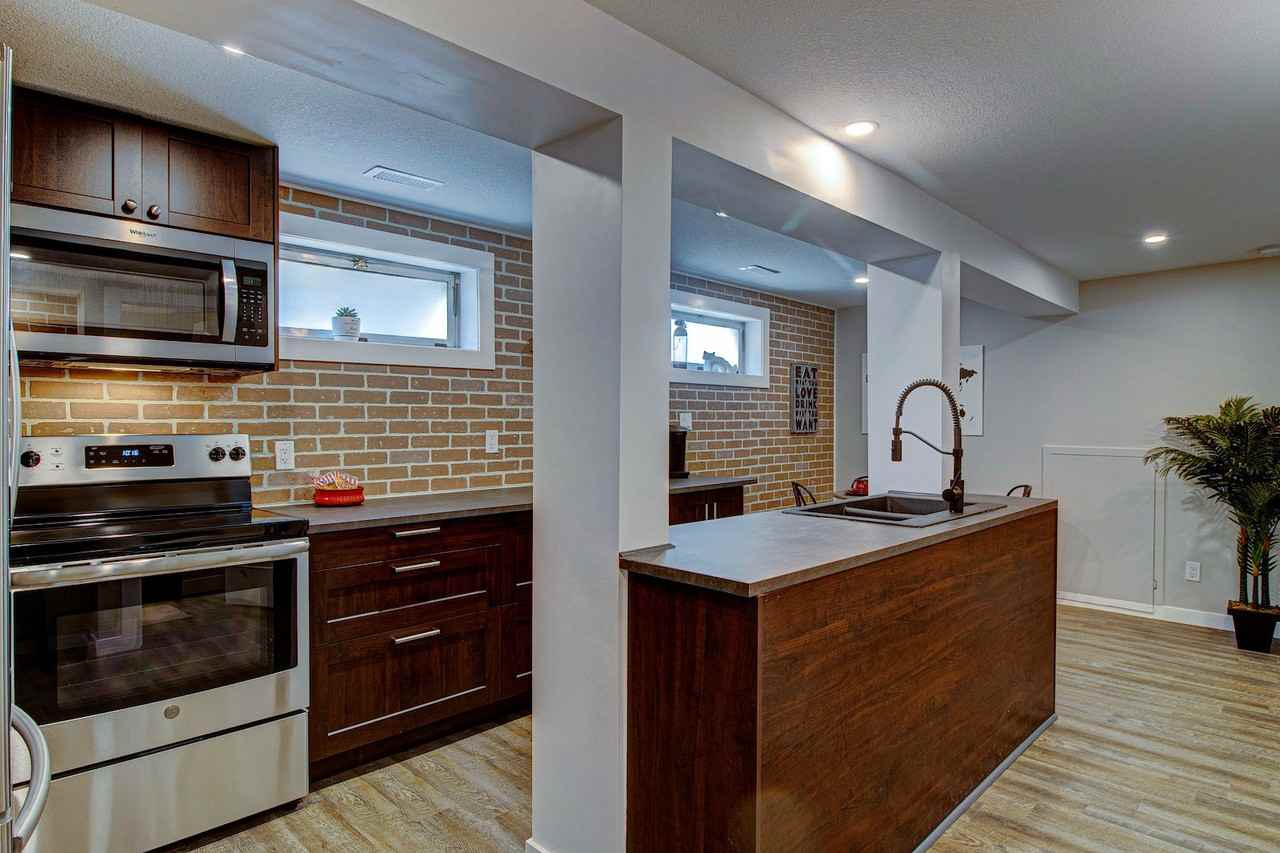 2515 16 St Nw - Photo 6 of 14