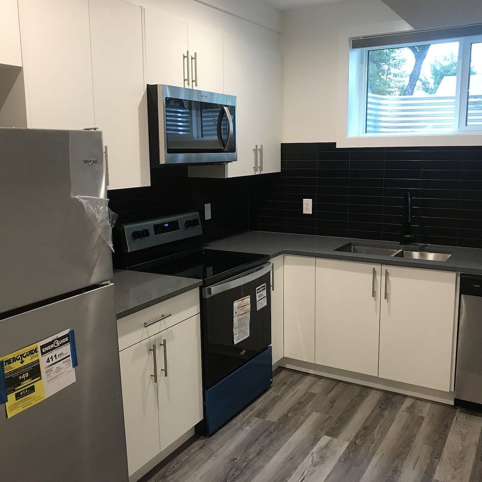 7226 112 St Nw - Photo 2 of 12