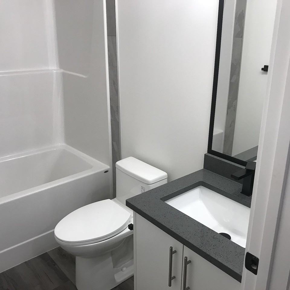 7226 112 St Nw - Photo 5 of 12