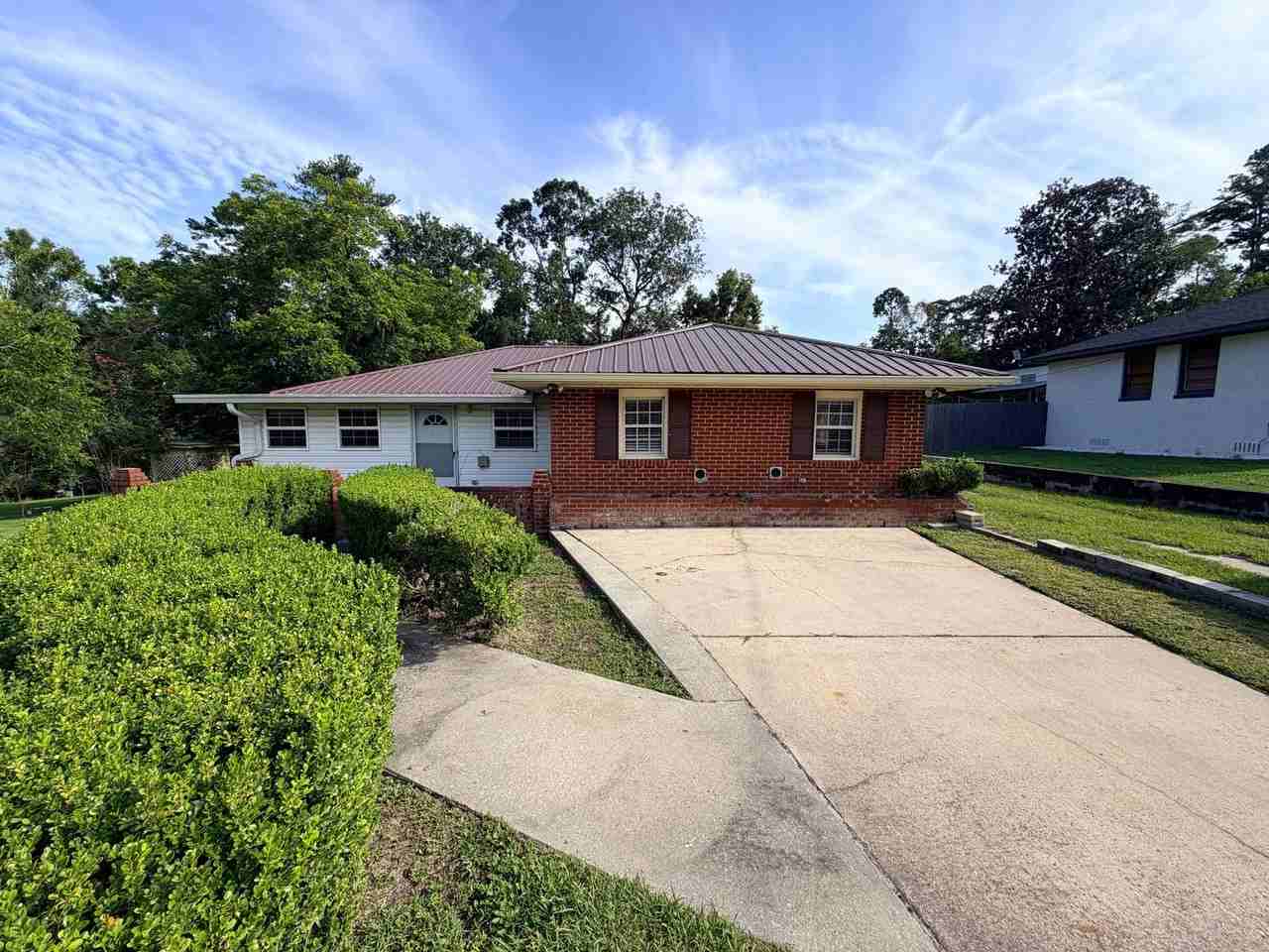 1314 Mcree Dr - Photo 3 of 23