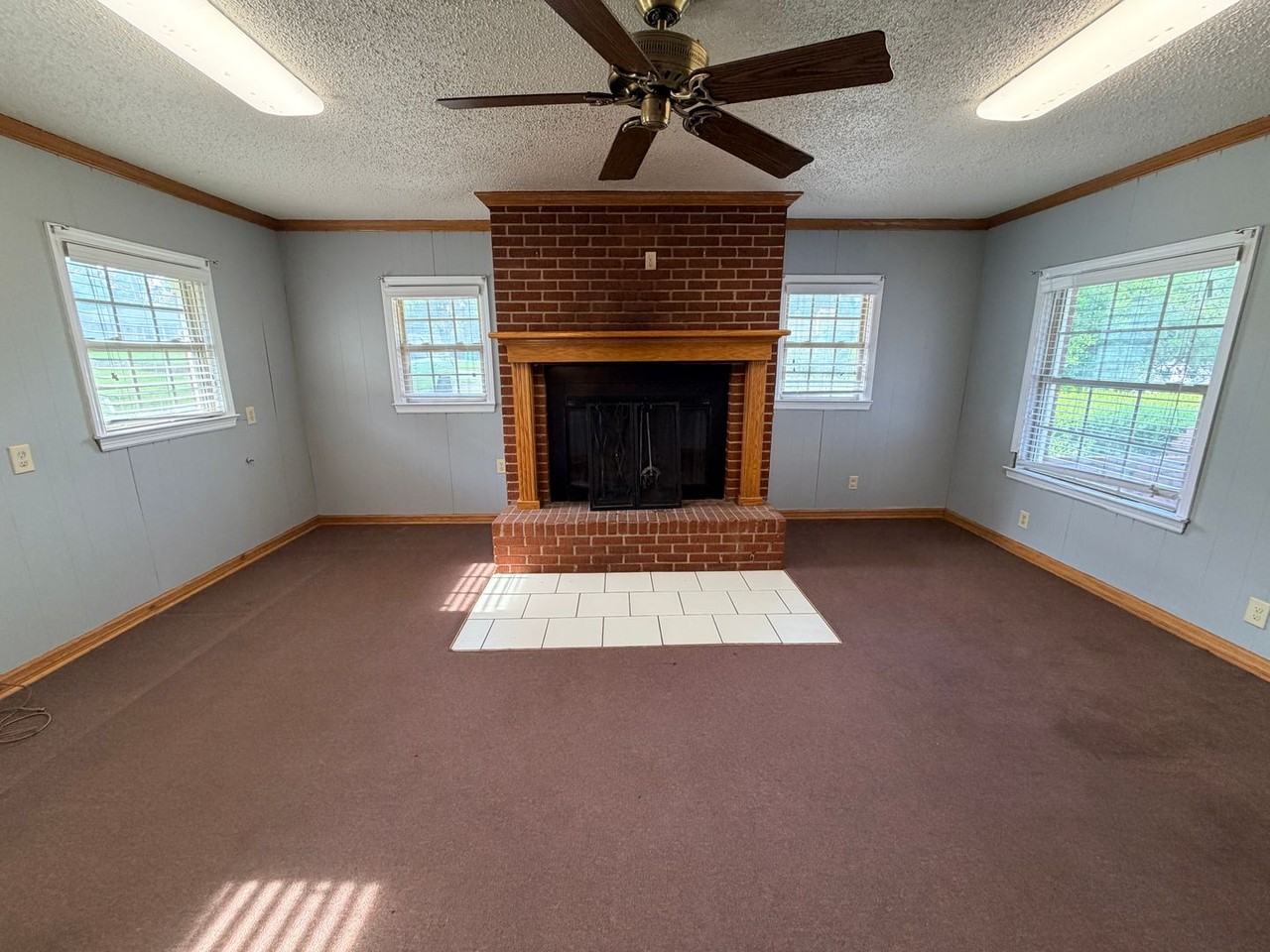 1314 Mcree Dr - Photo 5 of 23