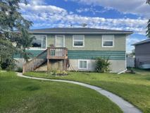 6340 33 Ave Nw - Photo 1 of 1