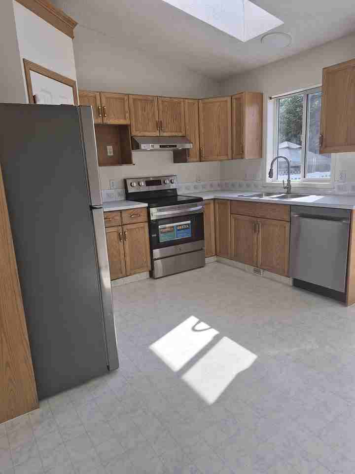 80 Applemont Close Se - Photo 3 of 15
