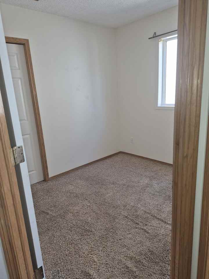 80 Applemont Close Se - Photo 6 of 15