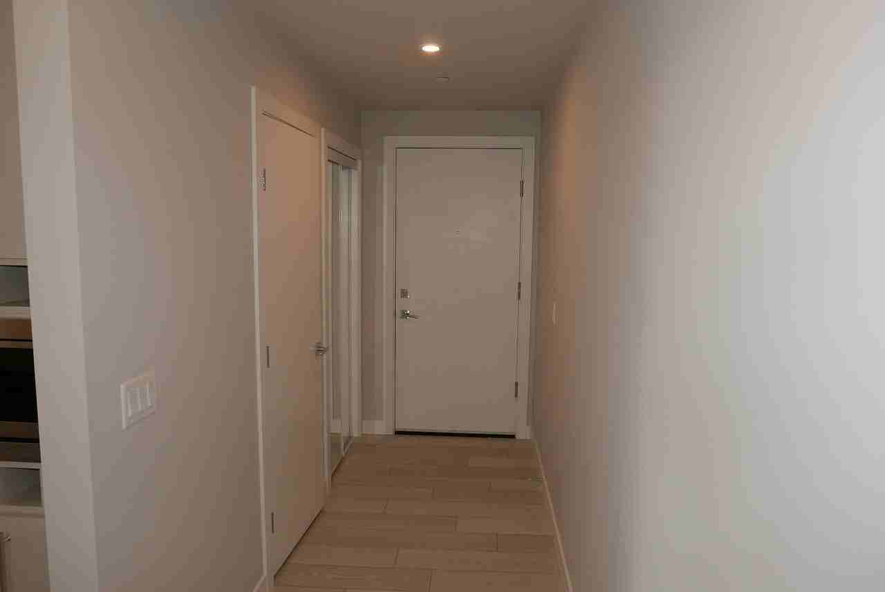 8370 Broadcast Ave Sw - Photo 3 of 28