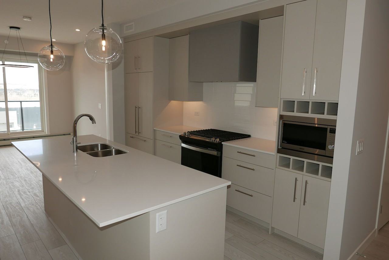 8370 Broadcast Ave Sw - Photo 6 of 28