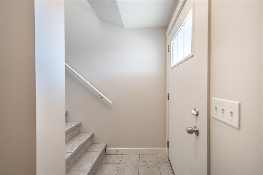 193 Cranford Walk Se - Photo 3 of 21