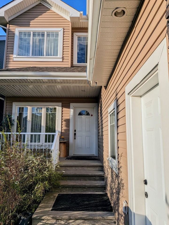 1123 72 St Sw - Photo 7 of 50