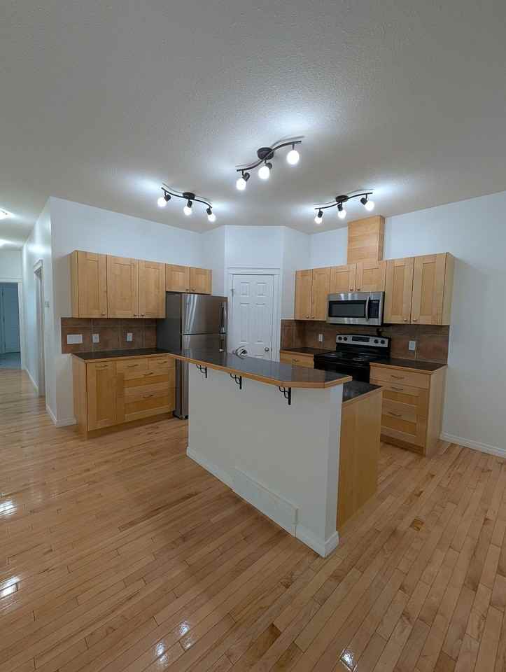 748 A - 748 Carriage Ln Dr - Photo 4 of 17