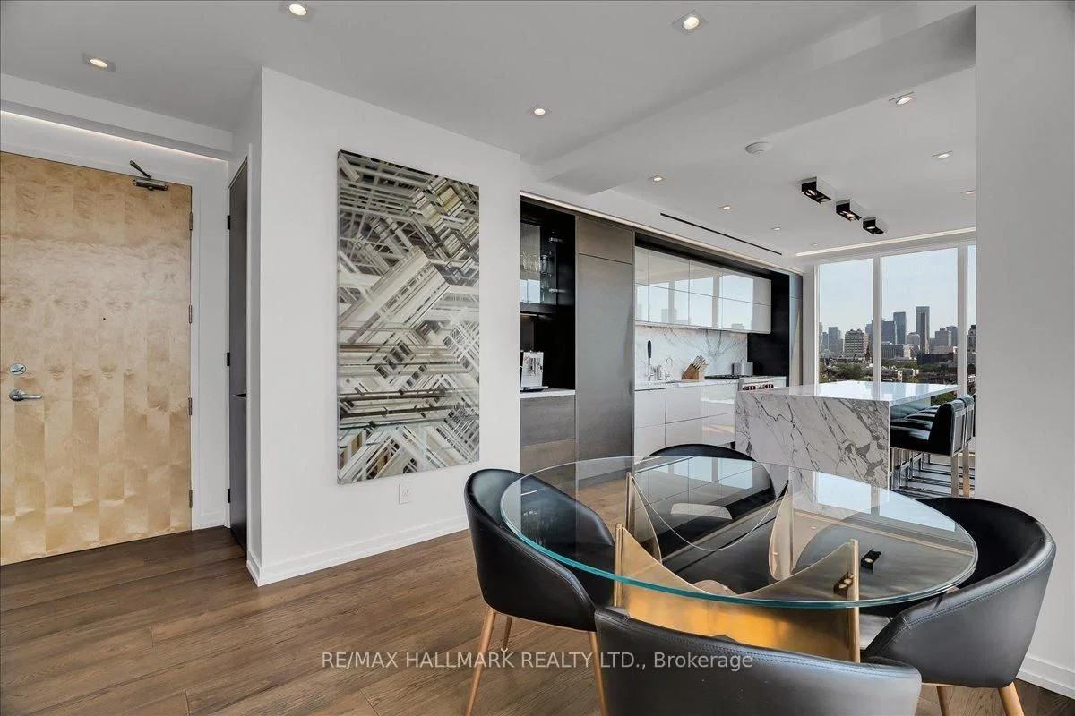 301 Markham Street - Photo 3 of 33