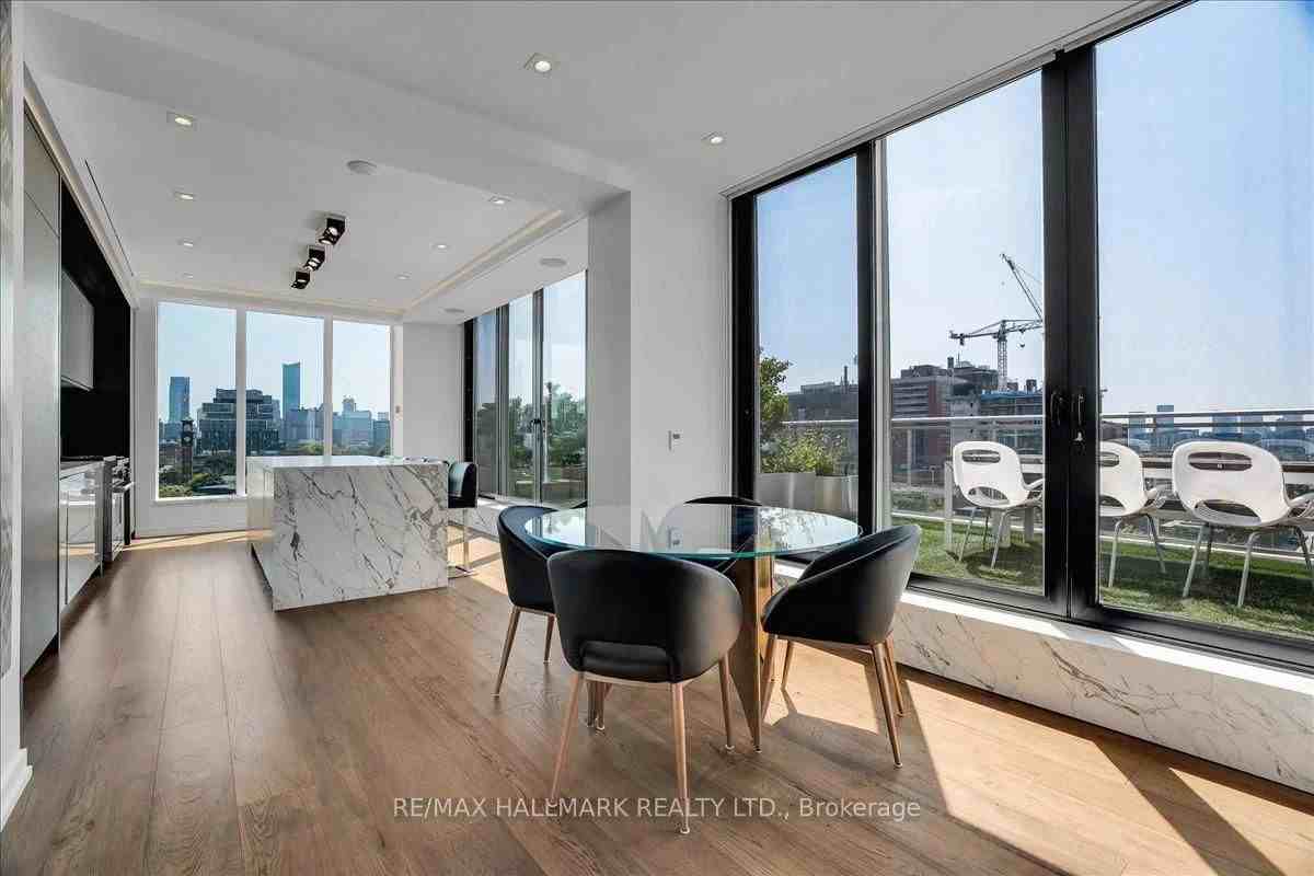 301 Markham Street - Photo 4 of 33