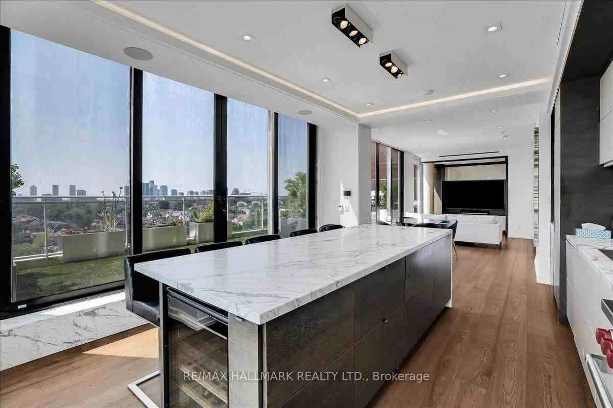 301 Markham Street - Photo 8