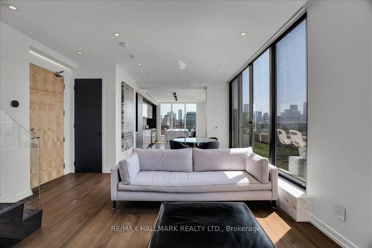301 Markham Street - Photo 14