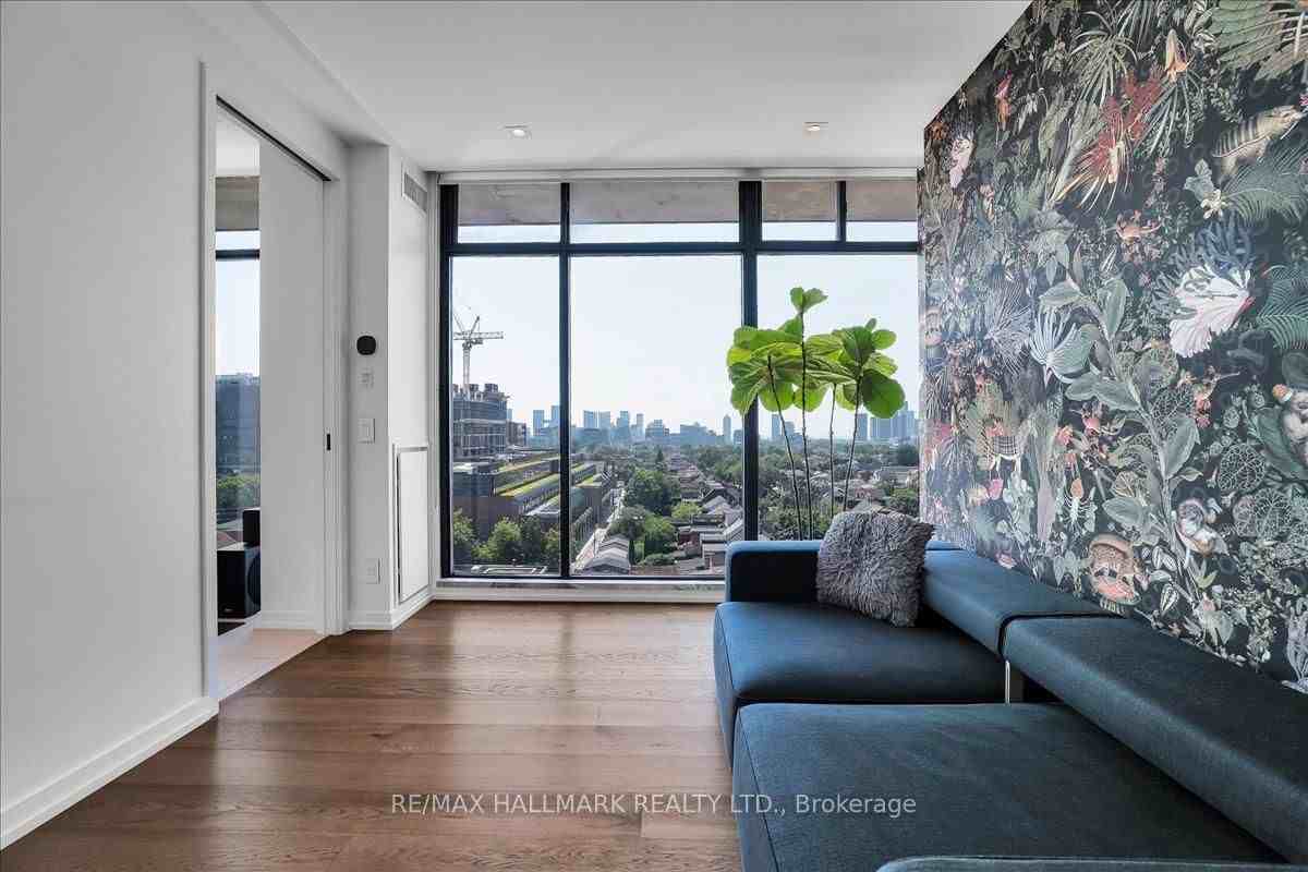 301 Markham Street - Photo 15