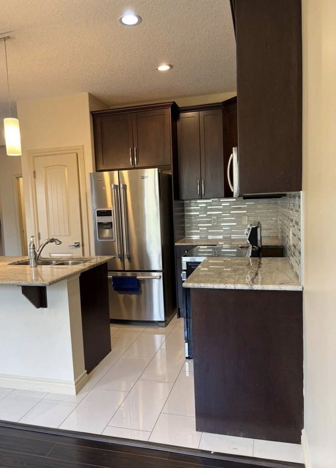 1208 152 Ave Nw - Photo 5 of 23