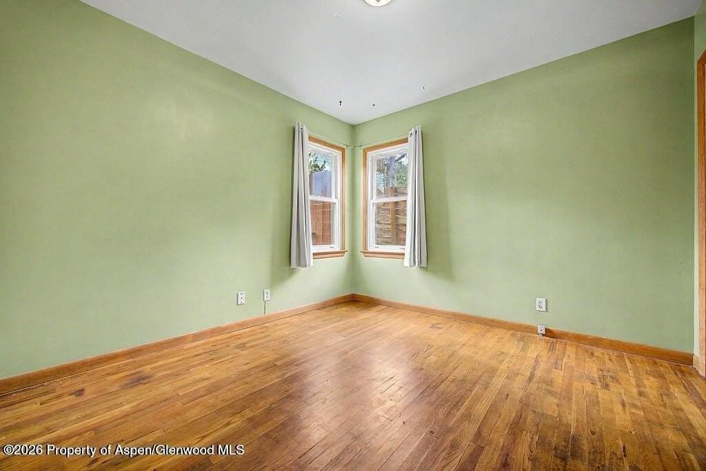 1020 School St - Photo 3 of 6