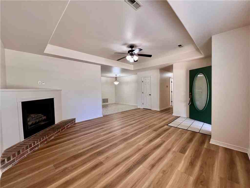 5641 W Fountain St - Photo 2 of 16