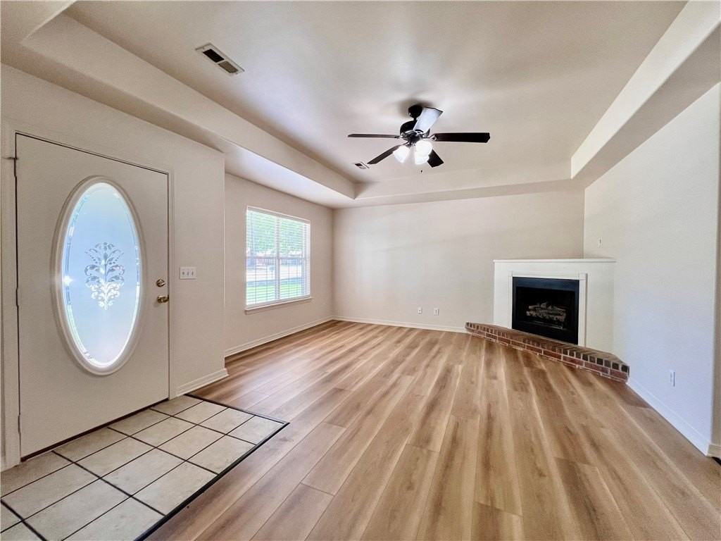 5641 W Fountain St - Photo 3 of 16