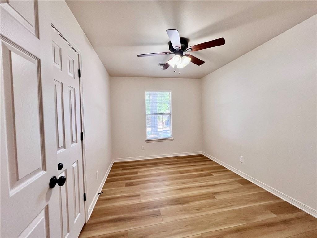 5641 W Fountain St - Photo 6 of 16