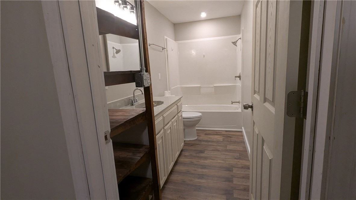 321 White Rd - Photo 7 of 28