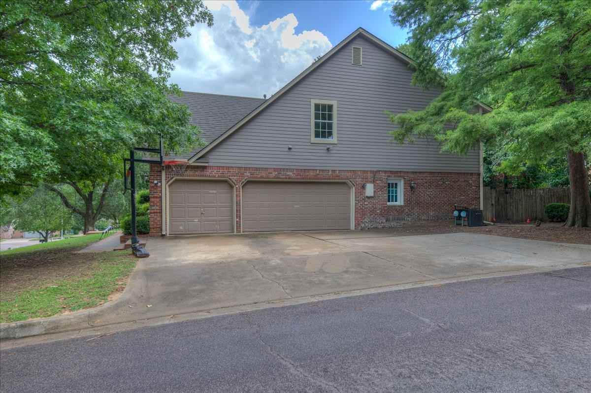 8632 S Braden Ave #1 - Photo 3 of 32