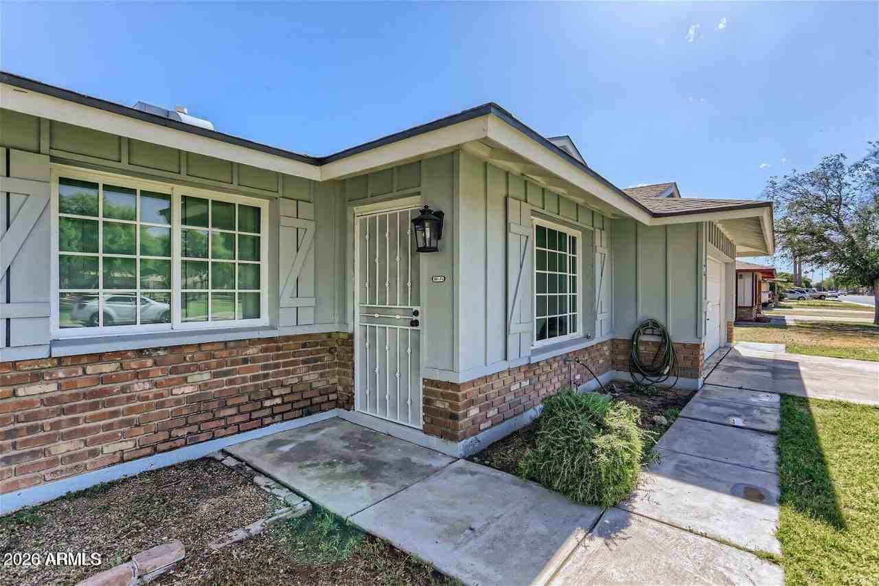 1991 E Carson Dr - Photo 3 of 19