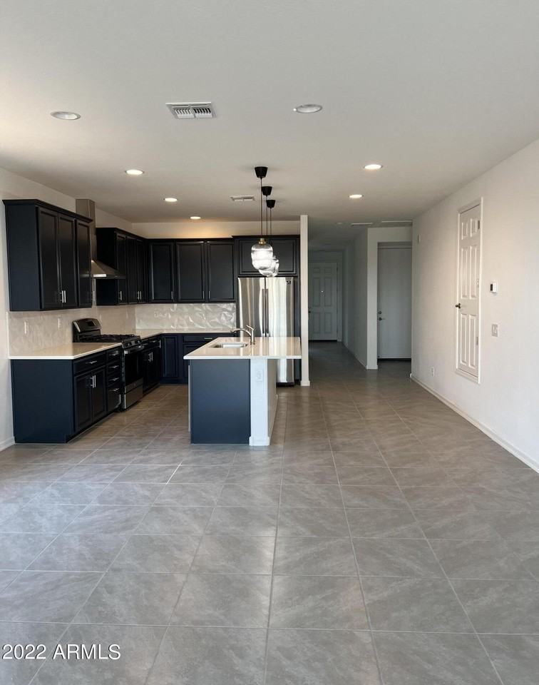 12435 W Citrus Way - Photo 3 of 12