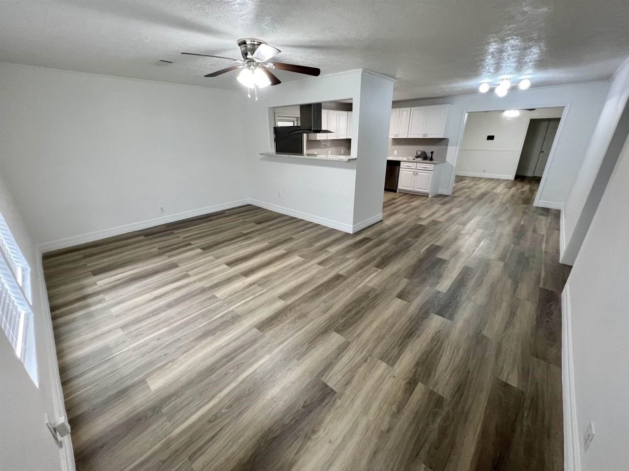 6598 Verde St - Photo 2 of 14