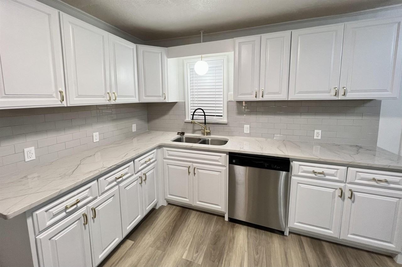 6598 Verde St - Photo 5 of 14