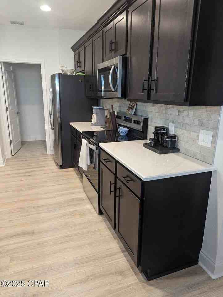 8806 Attitude Ave - Photo 7 of 37