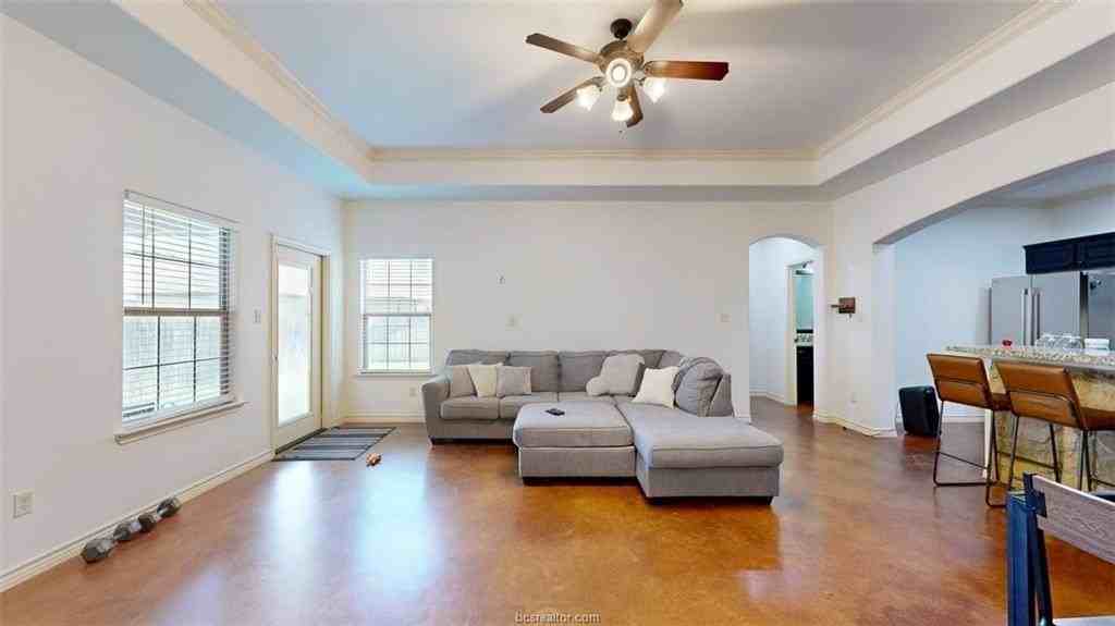 413 Hayes Ln #CD - Photo 2 of 21