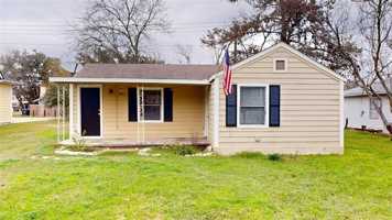 featured image of 303 Montclair Ave