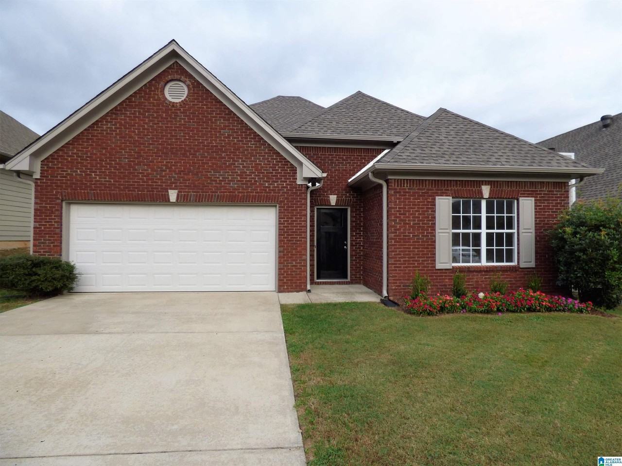 951 Savannah Ln