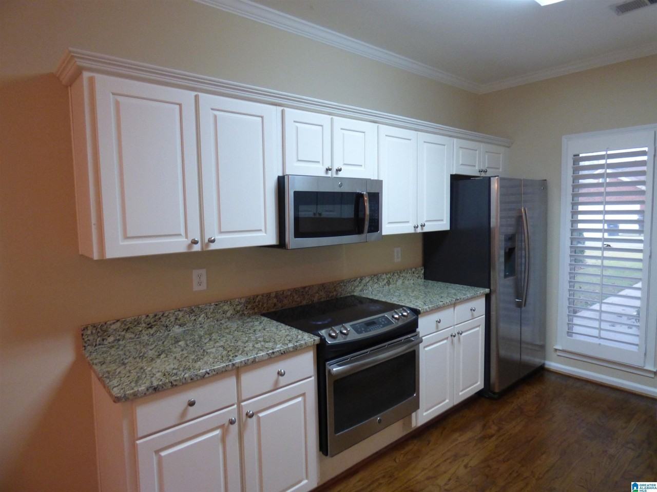 1115 Berwick Rd - Photo 4 of 12