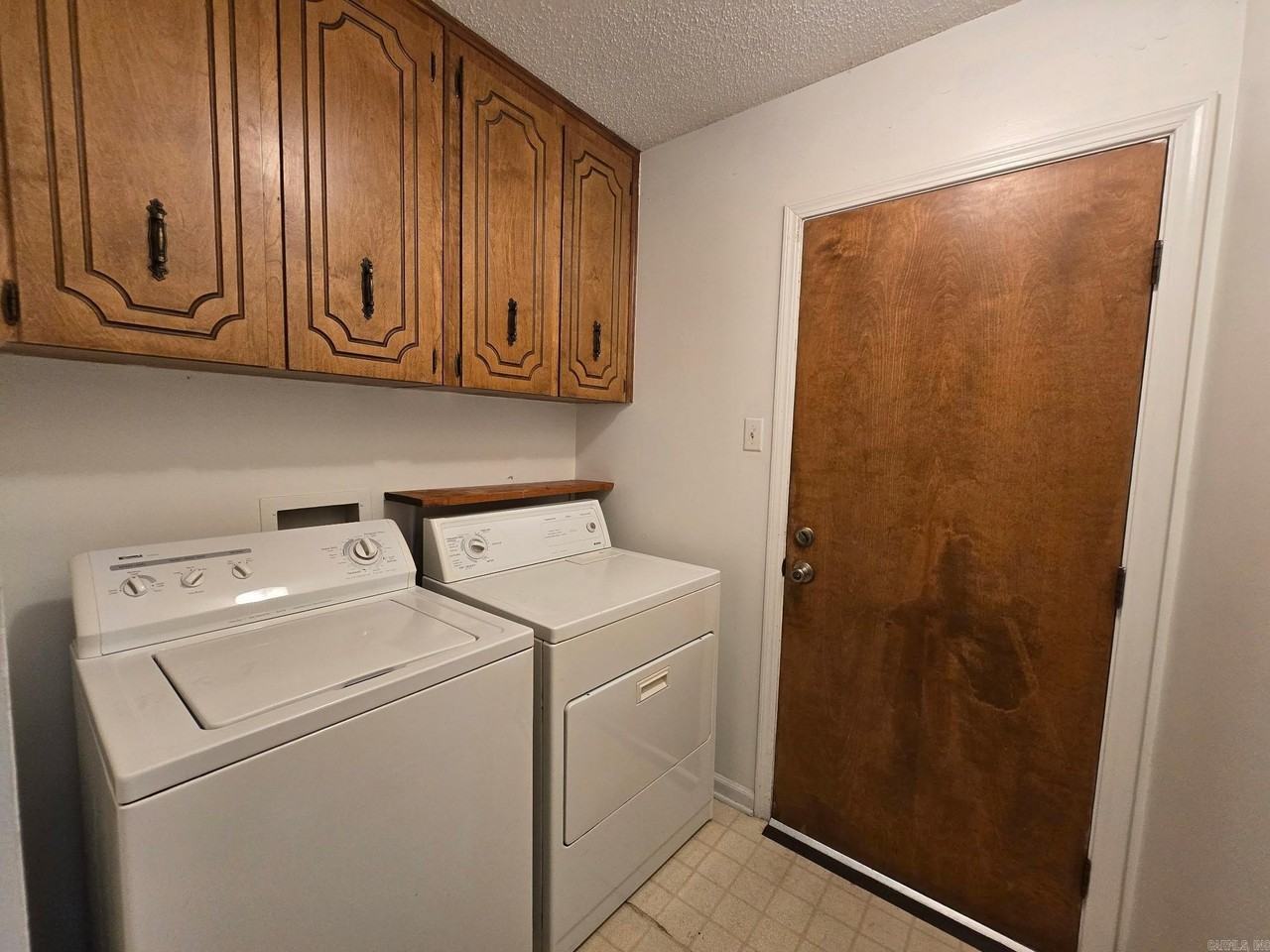 14 Devon Ln - Photo 4 of 12