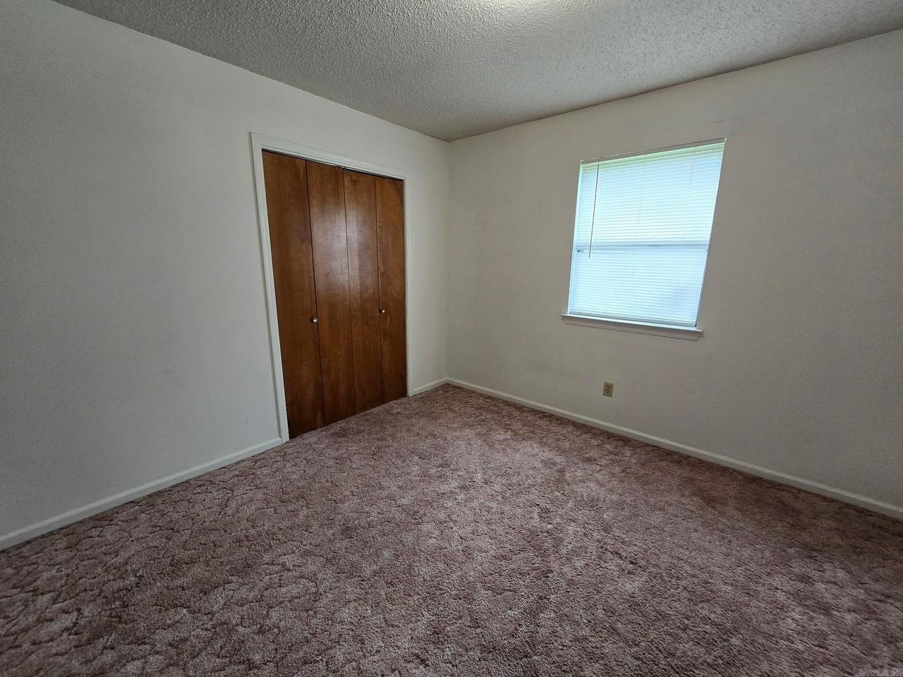 14 Devon Ln - Photo 5 of 12