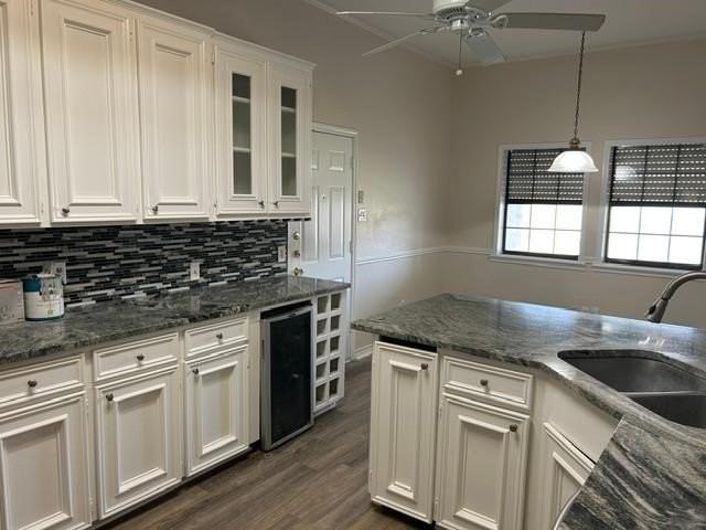 7013 Chiswick Dr - Photo 4 of 11