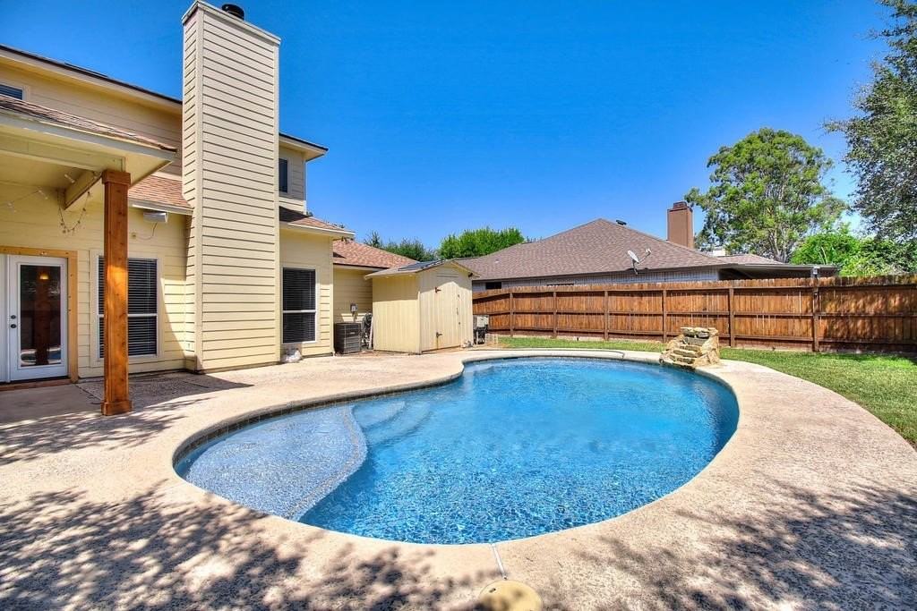 5101 Cavendish Dr - Photo 2 of 40