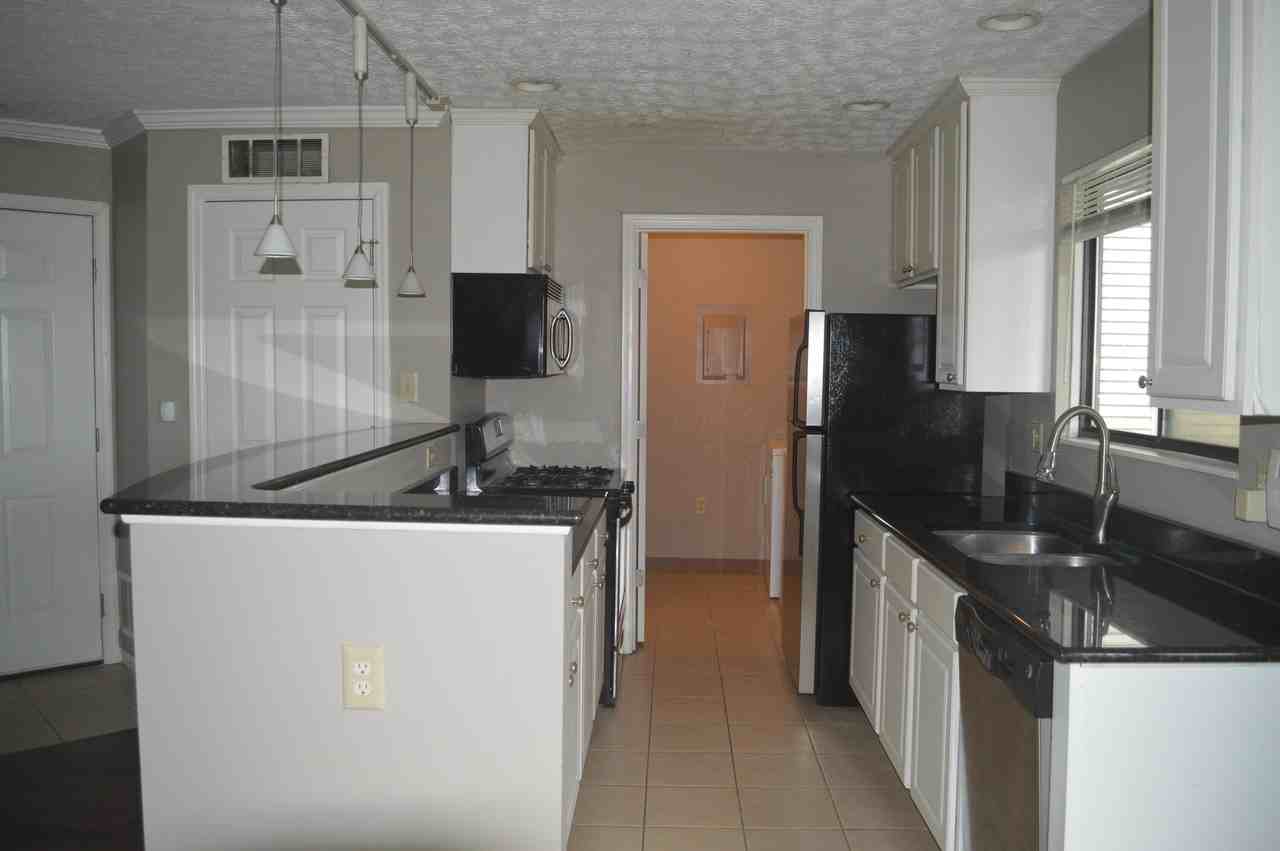 2744 Greystone Dr - Photo 5 of 26