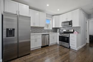 2430 N Normandy Ave #1 - Photo 1 of 1
