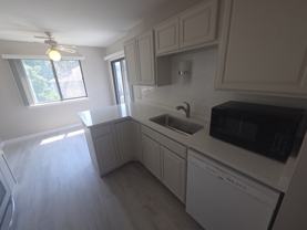 299 Pembridge Ln Unit D2 #D2 - Photo 1 of 1