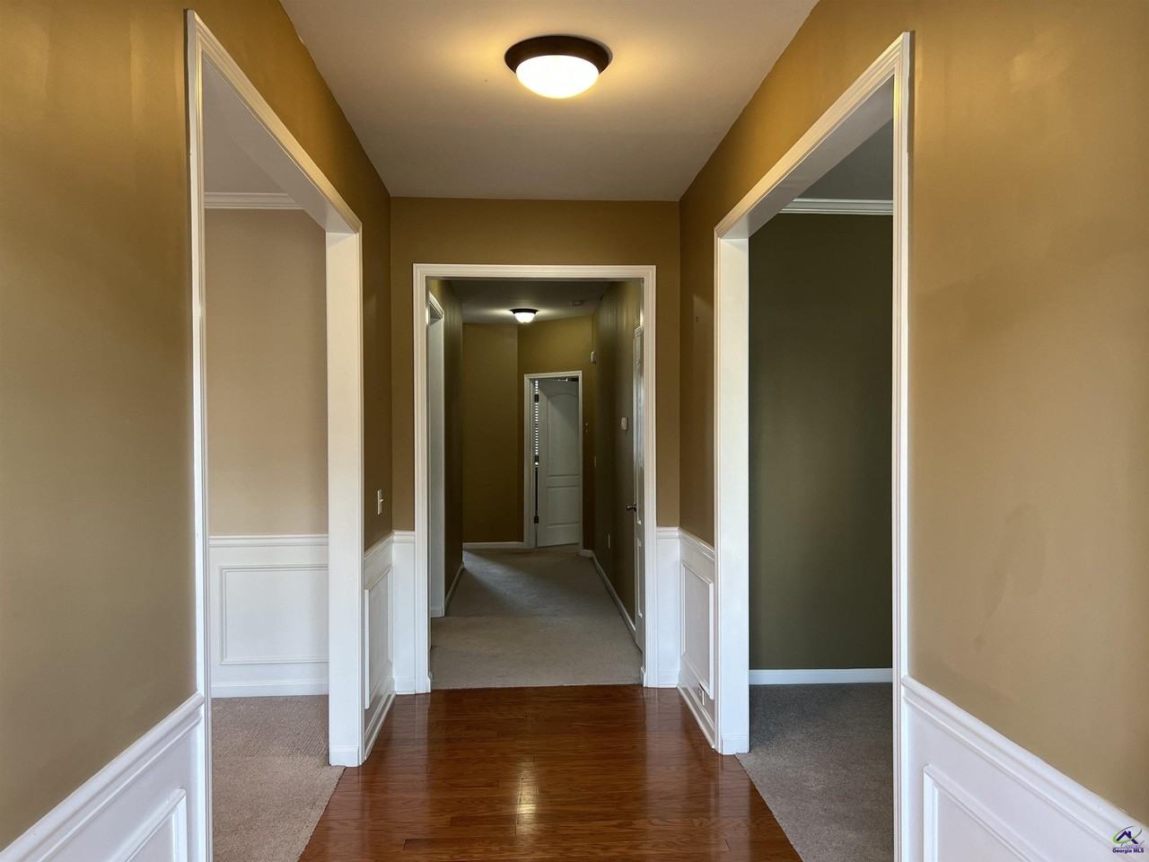 312 Hearthwood Dr - Photo 2 of 35