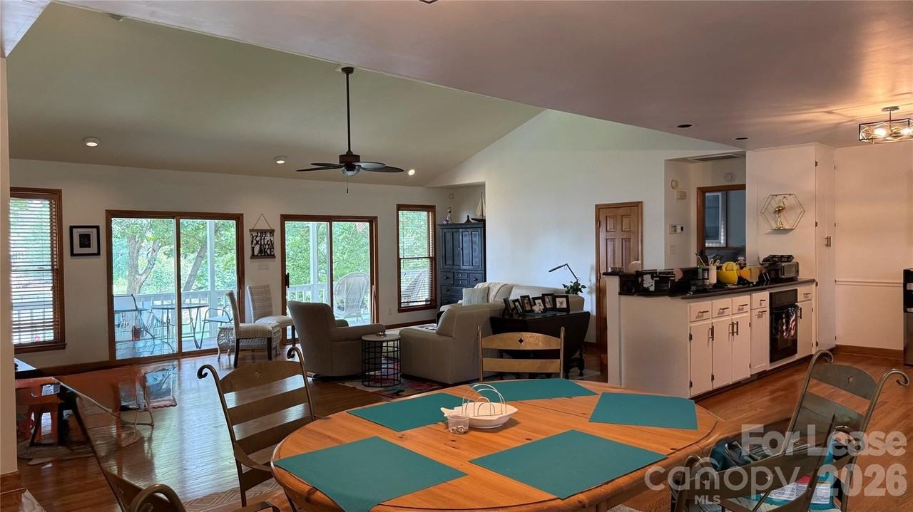 16318 Stinson Cove Rd - Photo 2 of 30