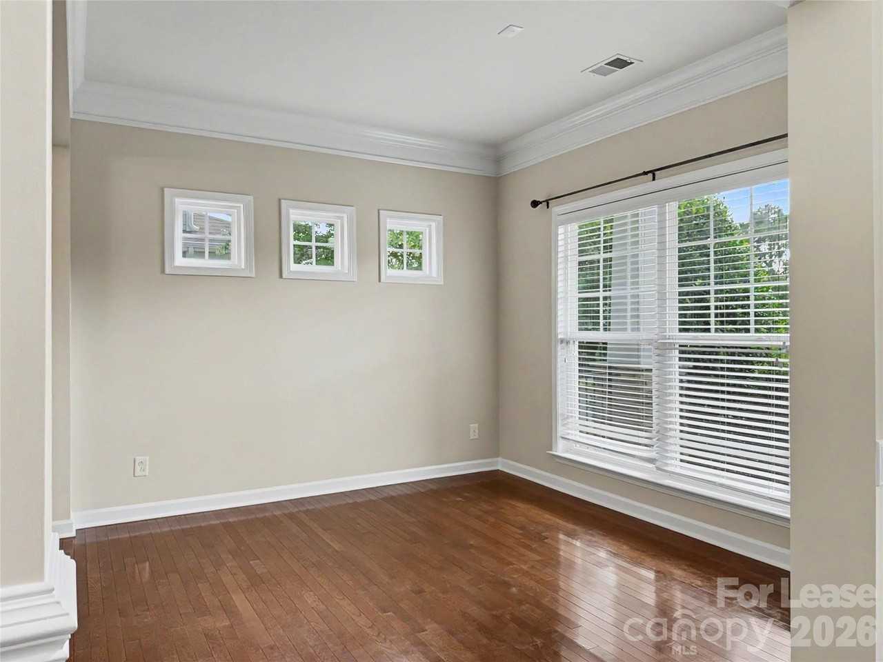 9403 Segundo Ln - Photo 7 of 48