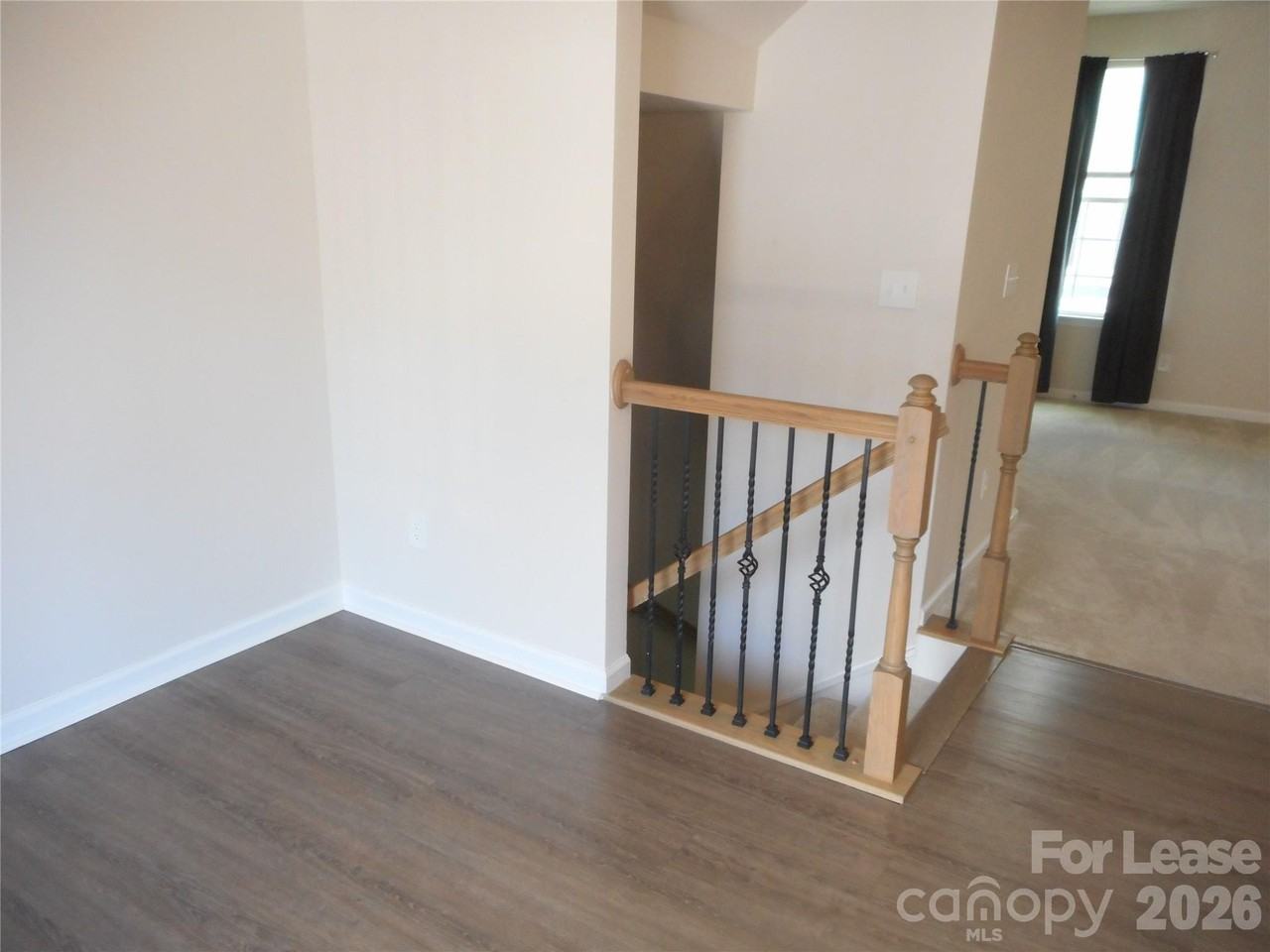 2105 Autumn Olive Ln - Photo 7 of 28