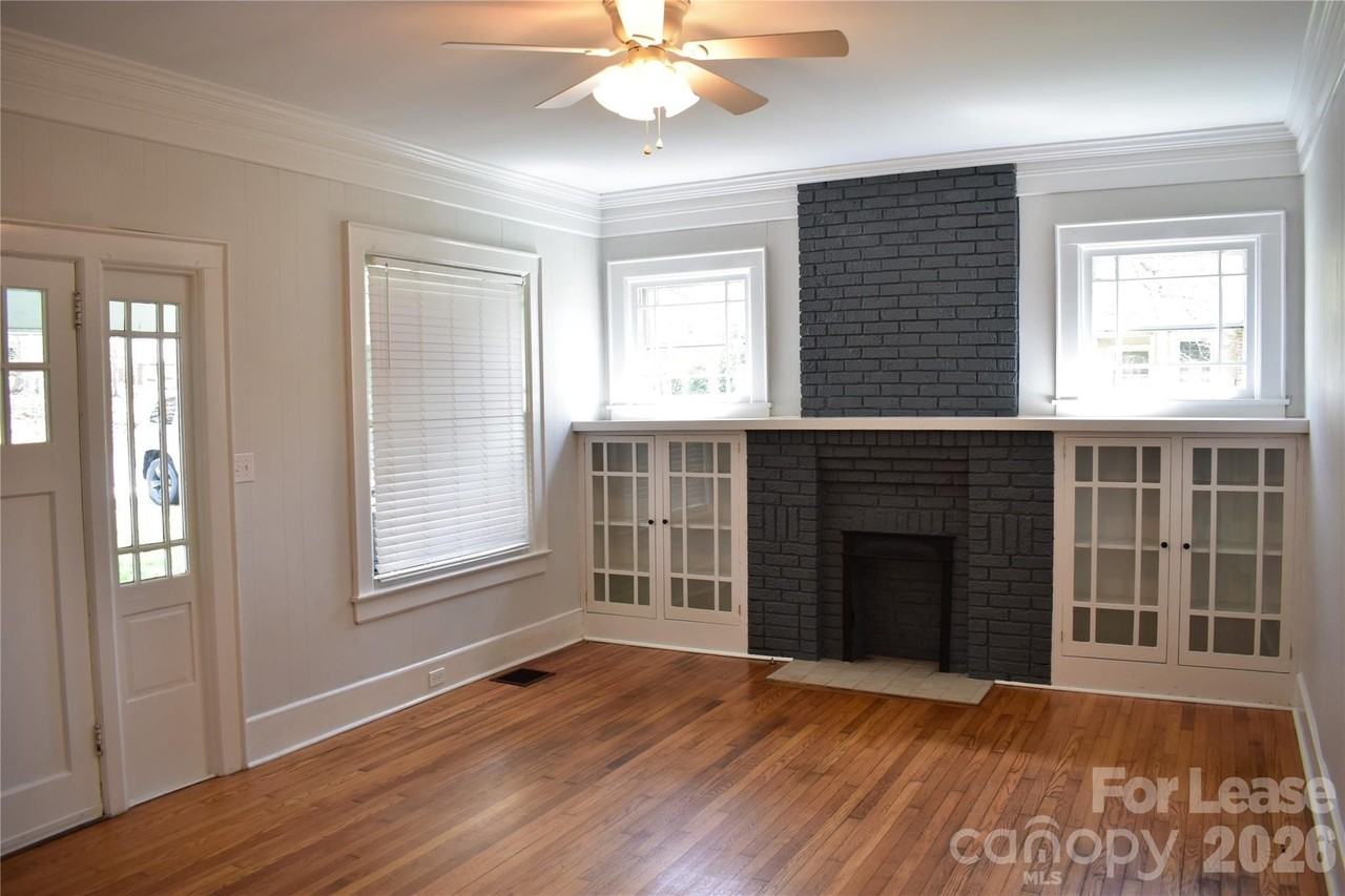 629 N Cedar St - Photo 2 of 17
