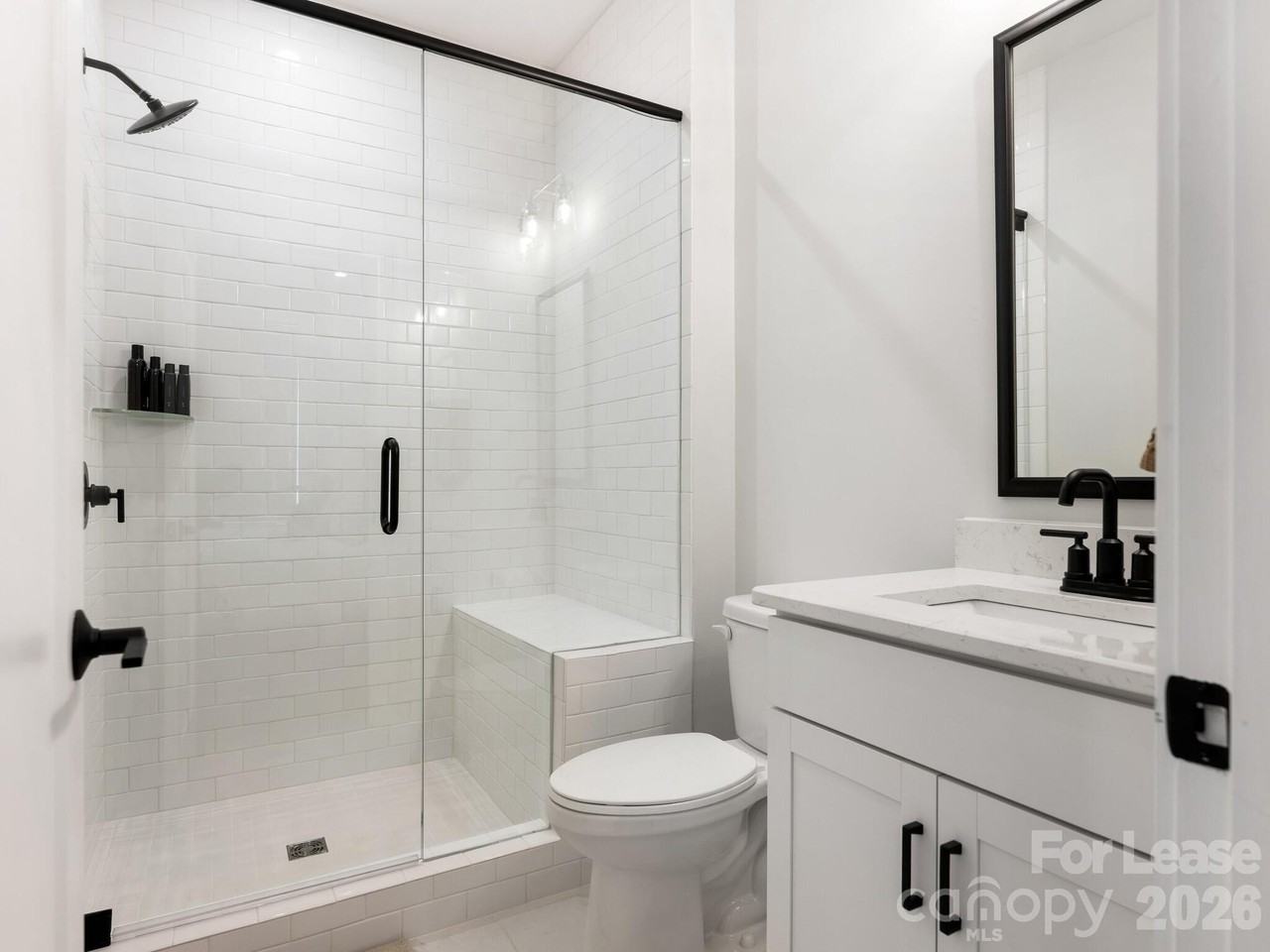 2555 Deacon Ave - Photo 6 of 34