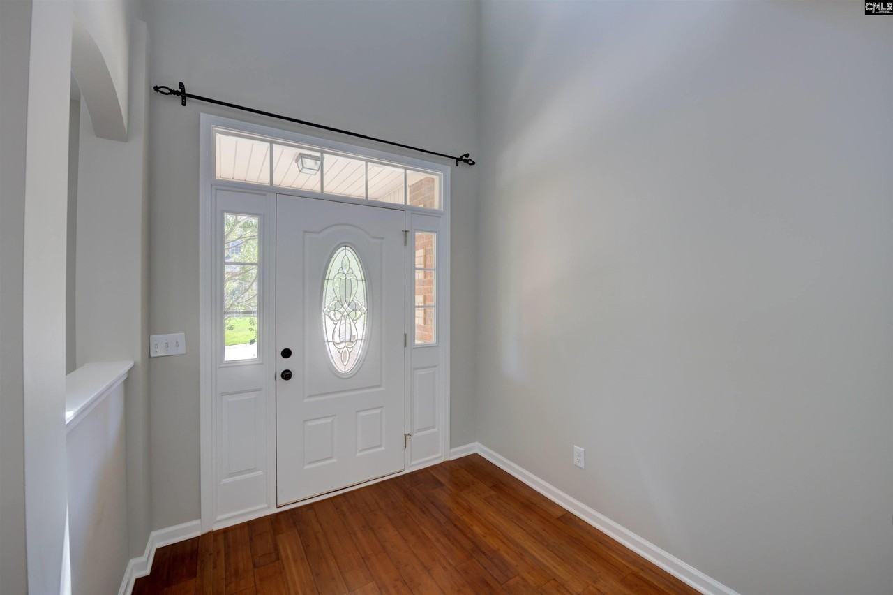 129 Herrick Ct - Photo 5 of 41