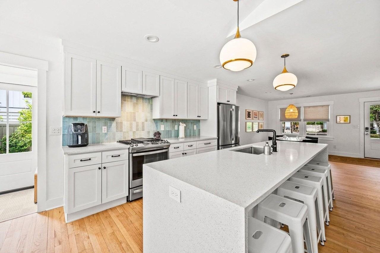 17 26th Ave - Photo 3 of 15